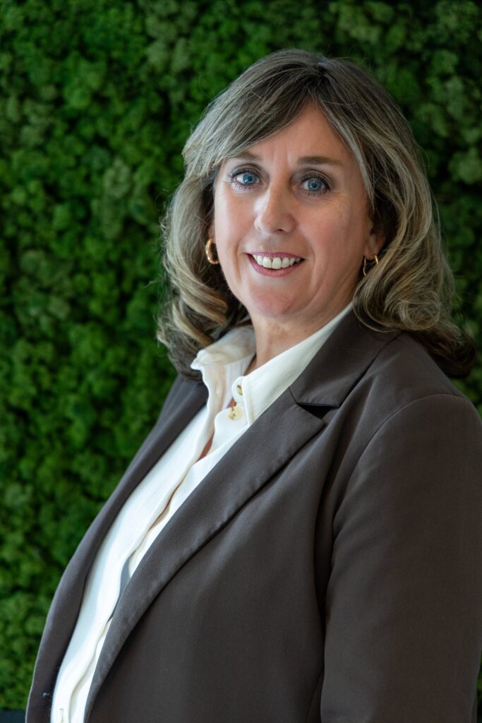 mw. M. (Mariska) Faber